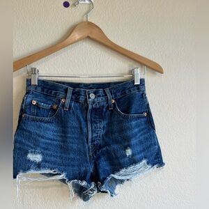 Levi’s premium 501 shorts blue distressed 25